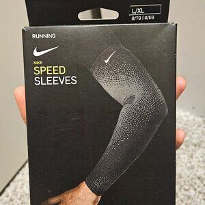 Nike speed sleeves, size L/XL